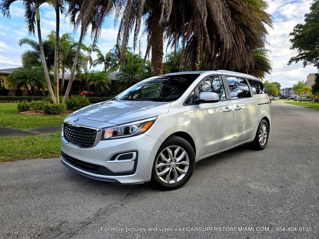 Kia Sedona  2021