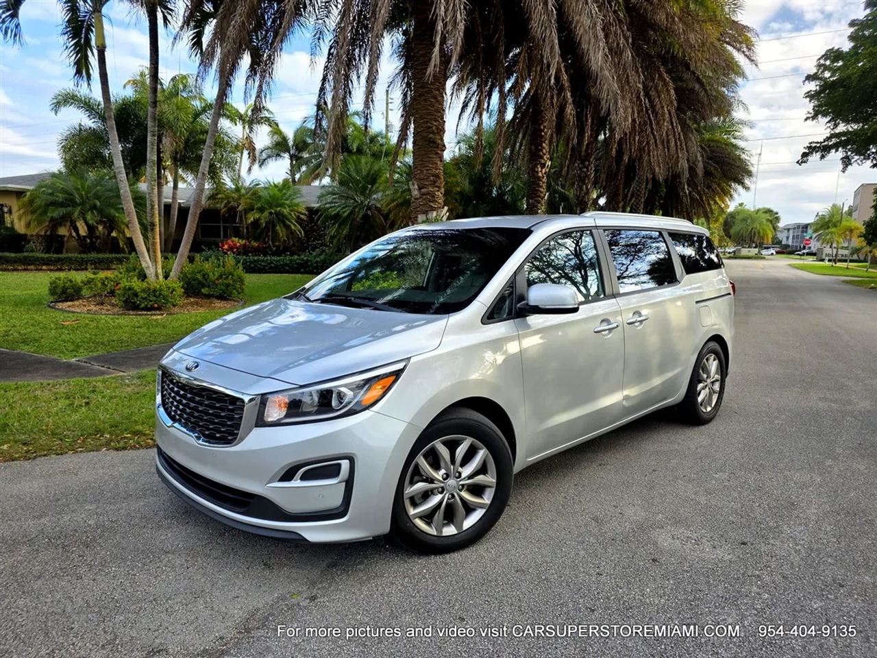 Kia Sedona  2021