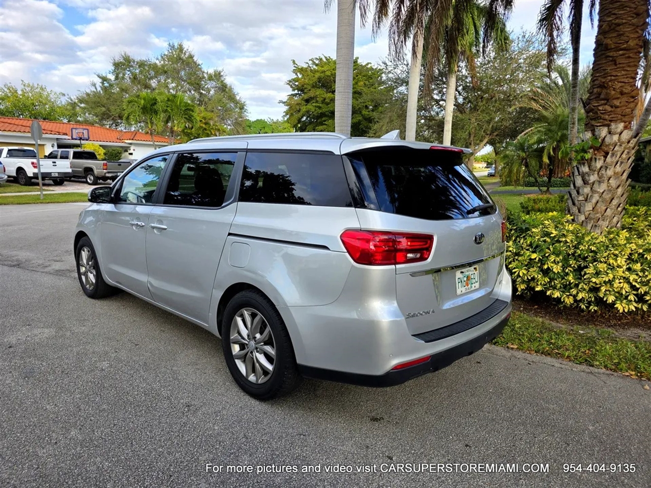 Kia Sedona  2021