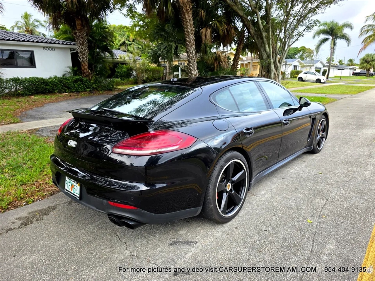 Porsche Panamera  2016