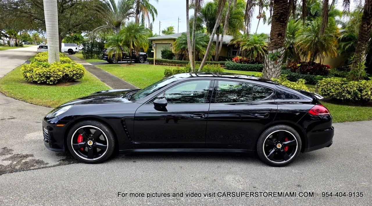 Porsche Panamera  2016