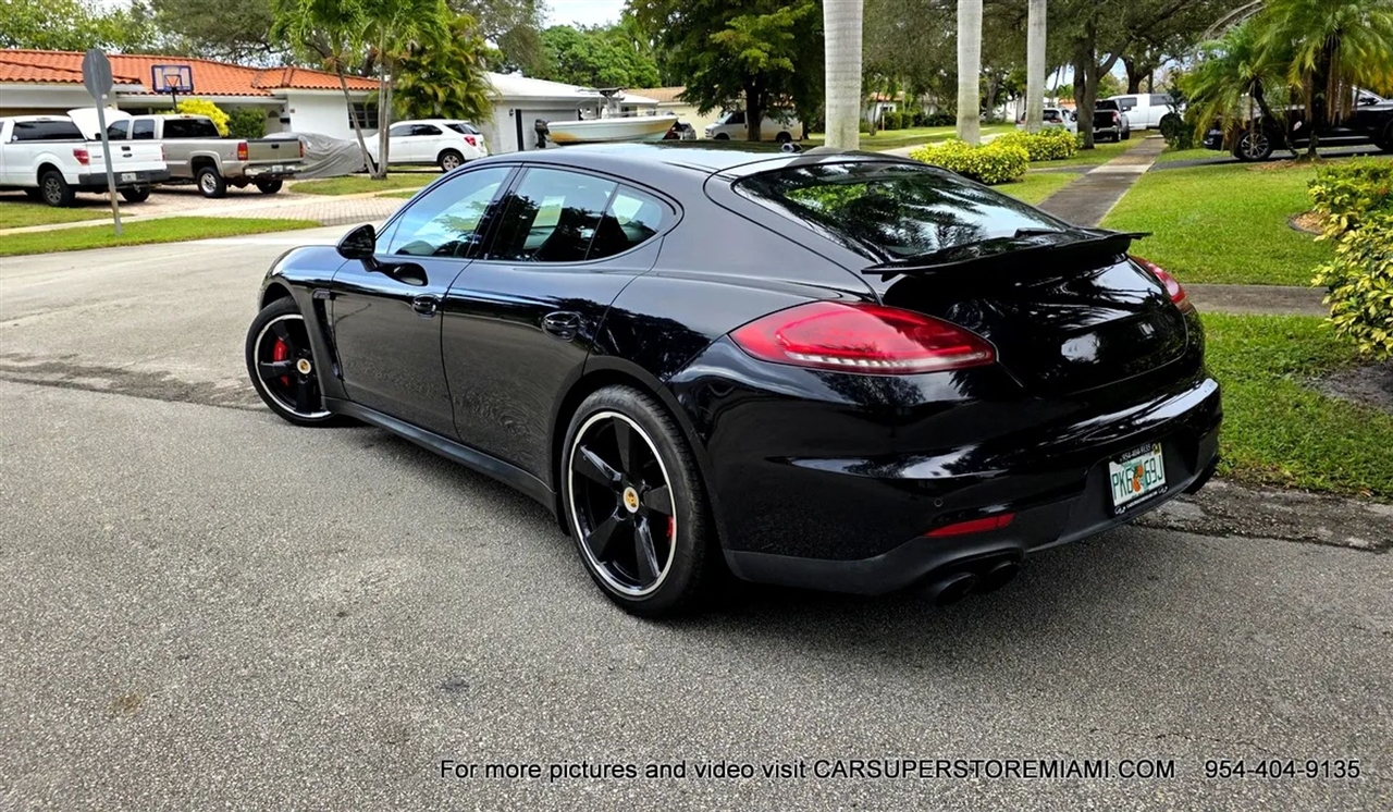 Porsche Panamera  2016