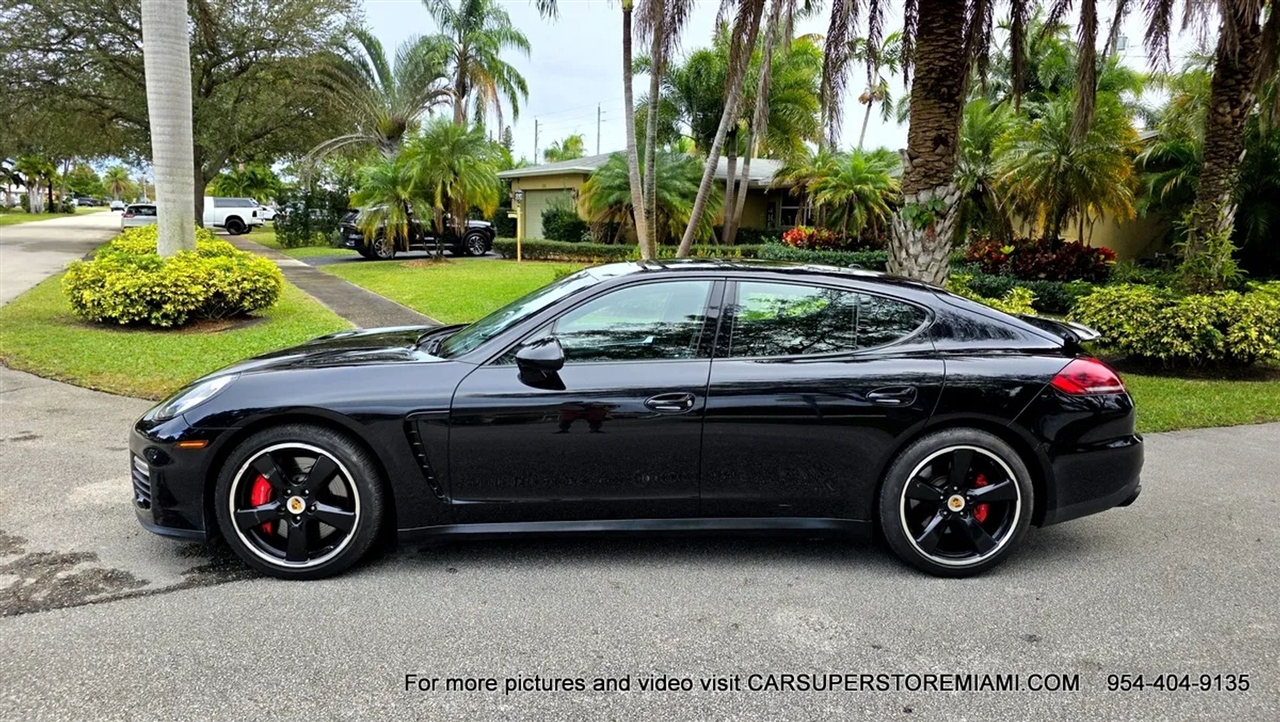 Porsche Panamera  2016