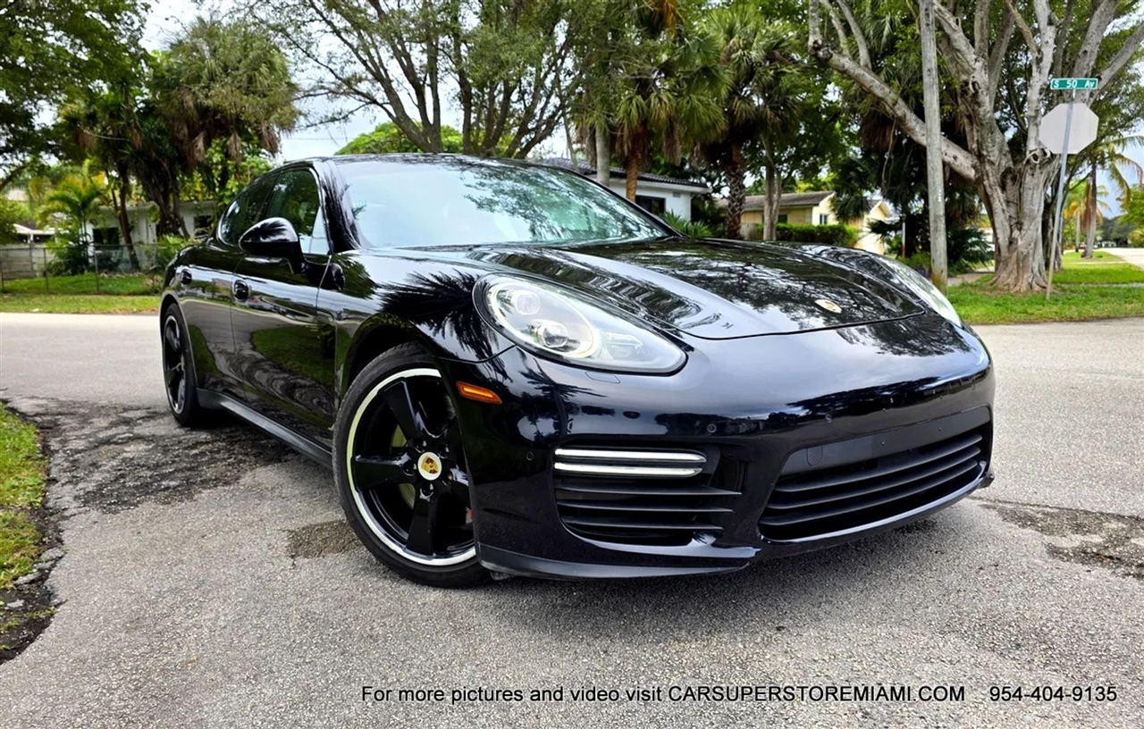 Porsche Panamera  2016