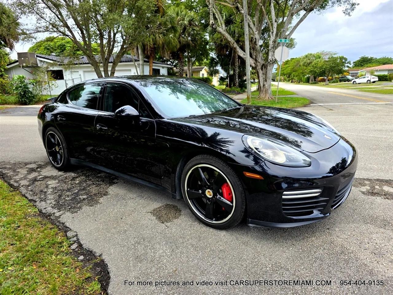 Porsche Panamera  2016