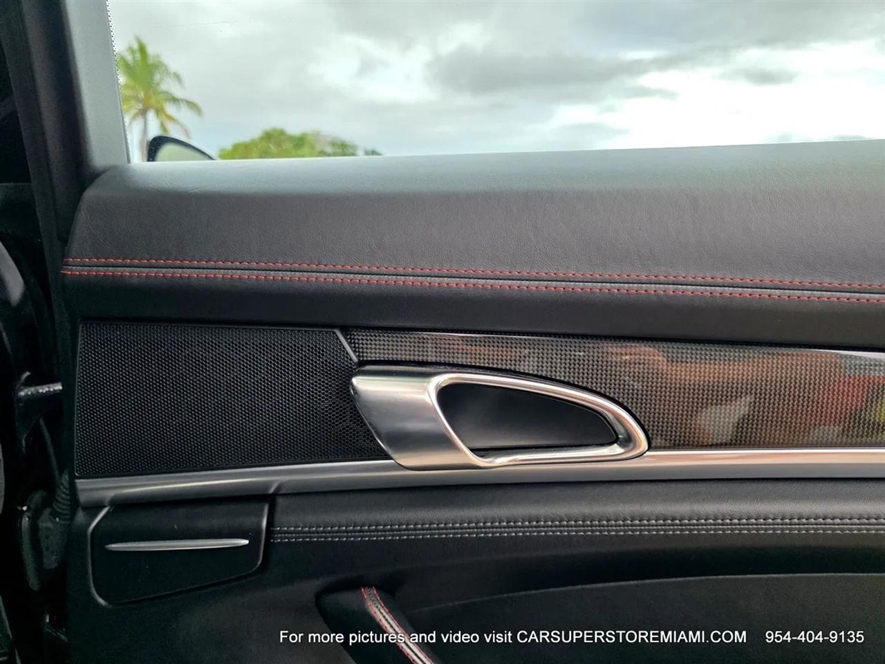 Porsche Panamera  2016