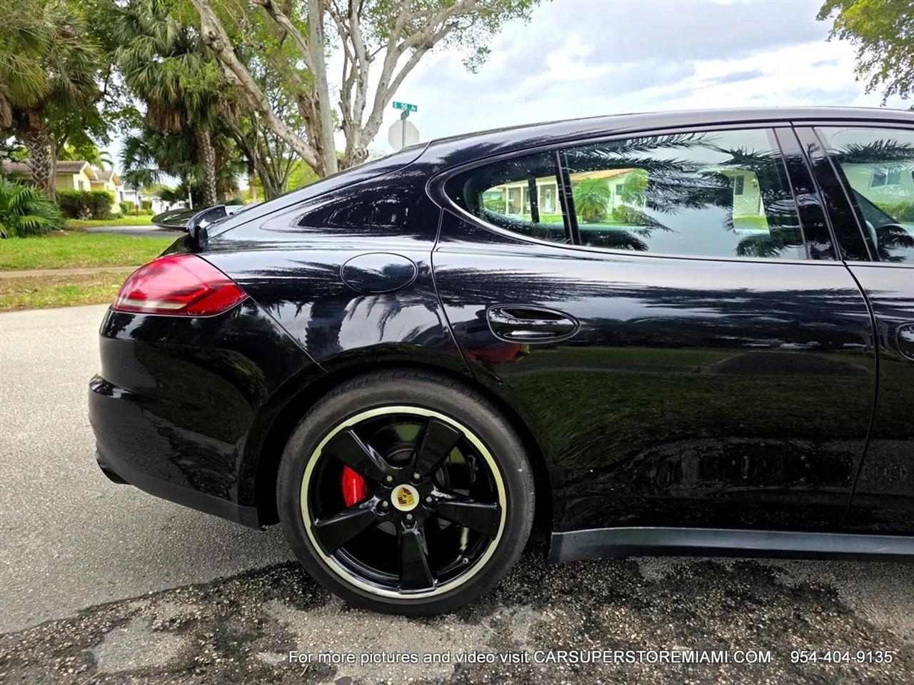 Porsche Panamera  2016