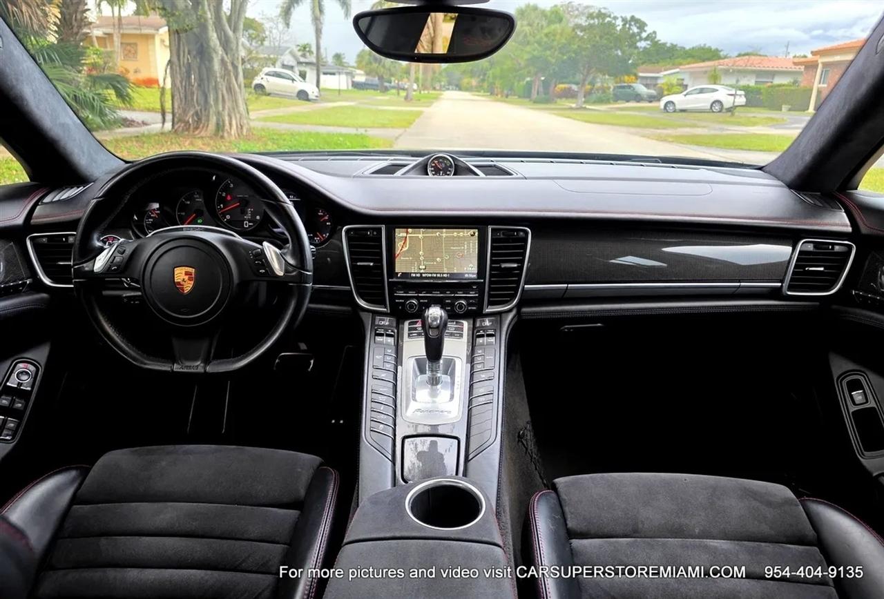 Porsche Panamera  2016