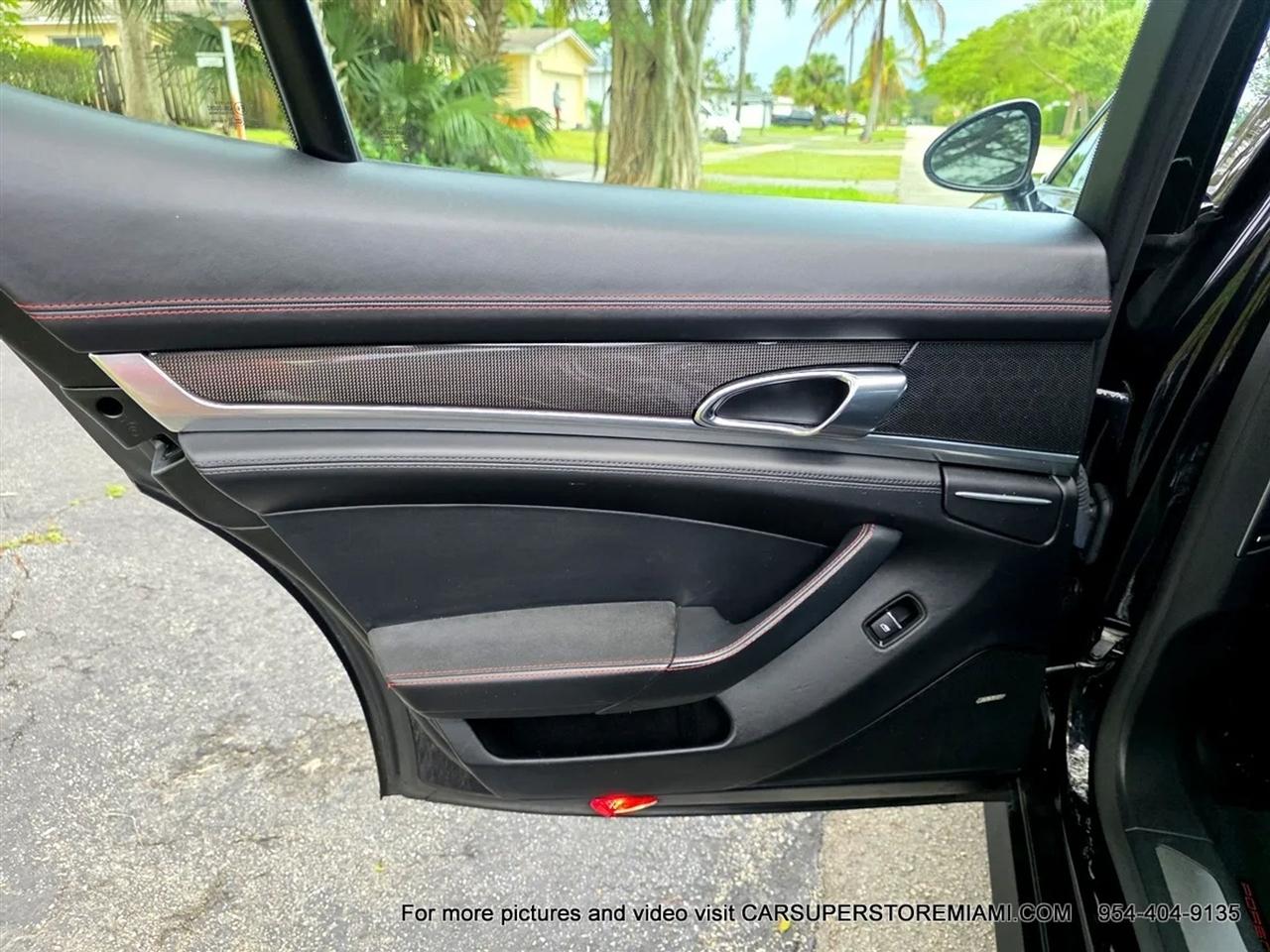 Porsche Panamera  2016