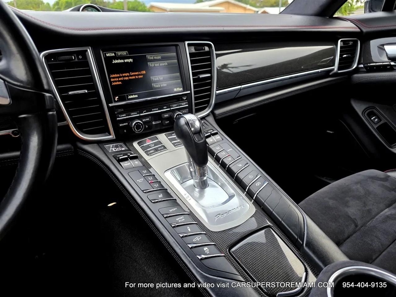 Porsche Panamera  2016