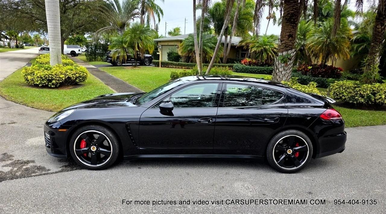 Porsche Panamera  2016