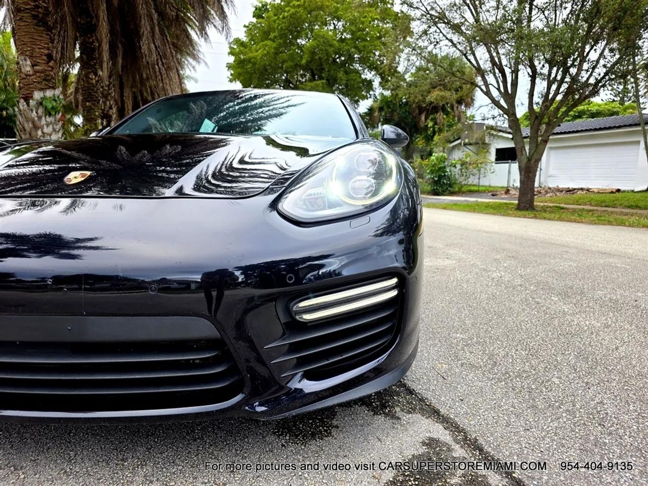 Porsche Panamera  2016