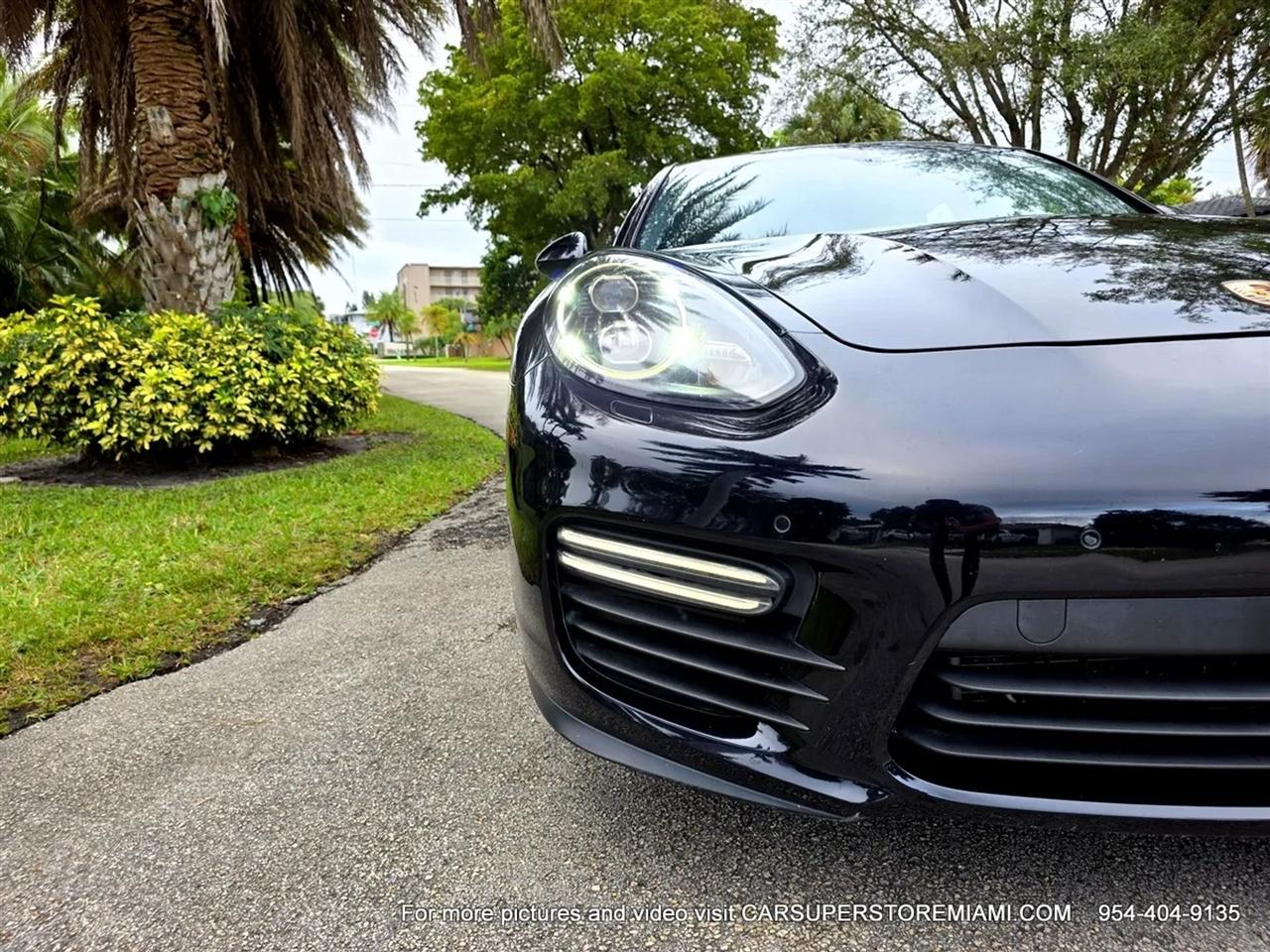 Porsche Panamera  2016