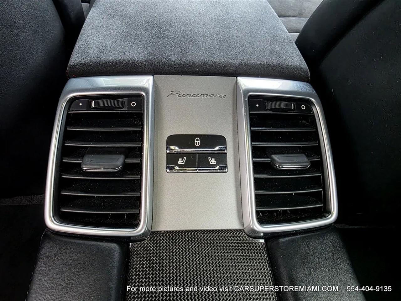 Porsche Panamera  2016