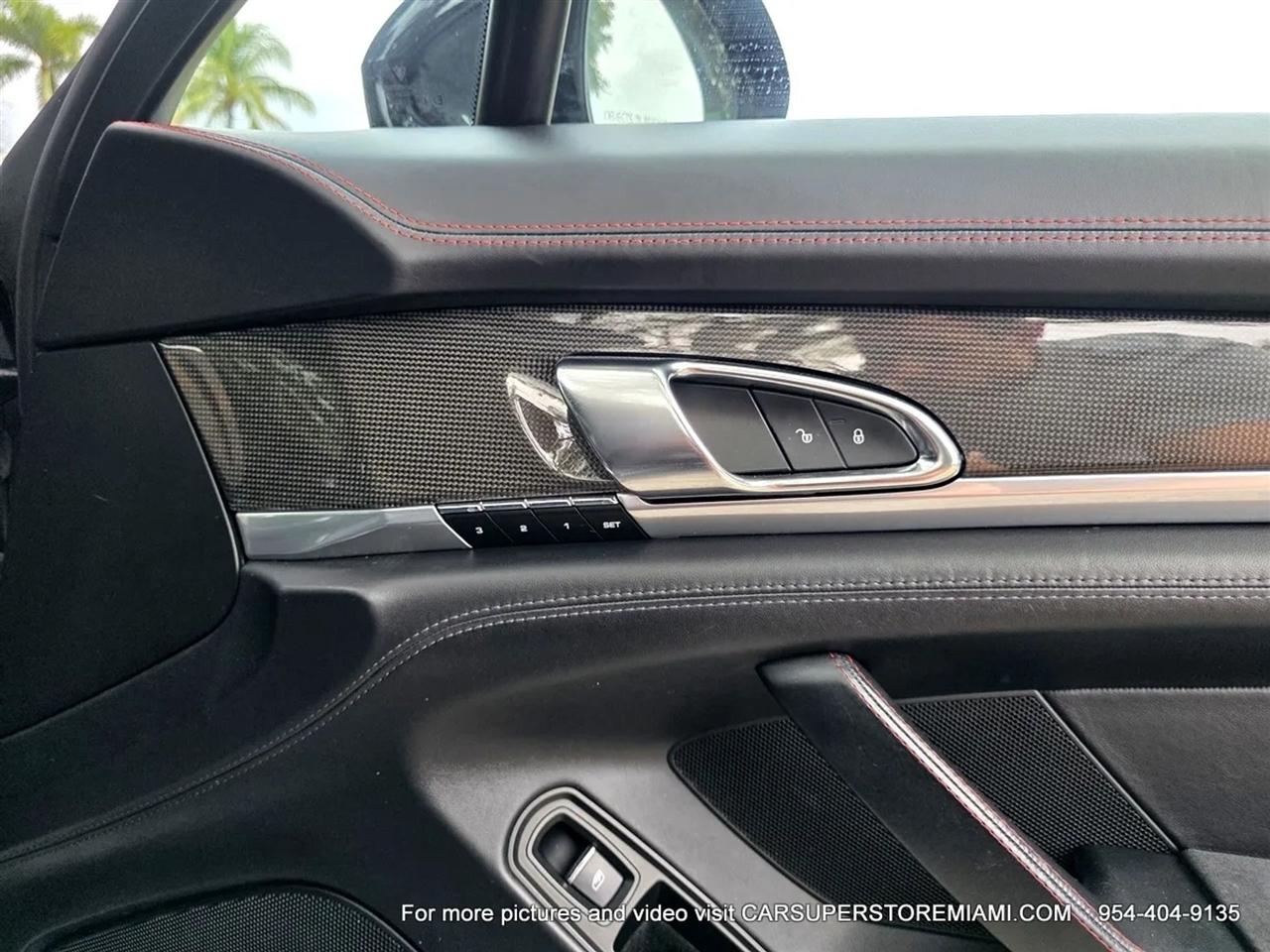 Porsche Panamera  2016