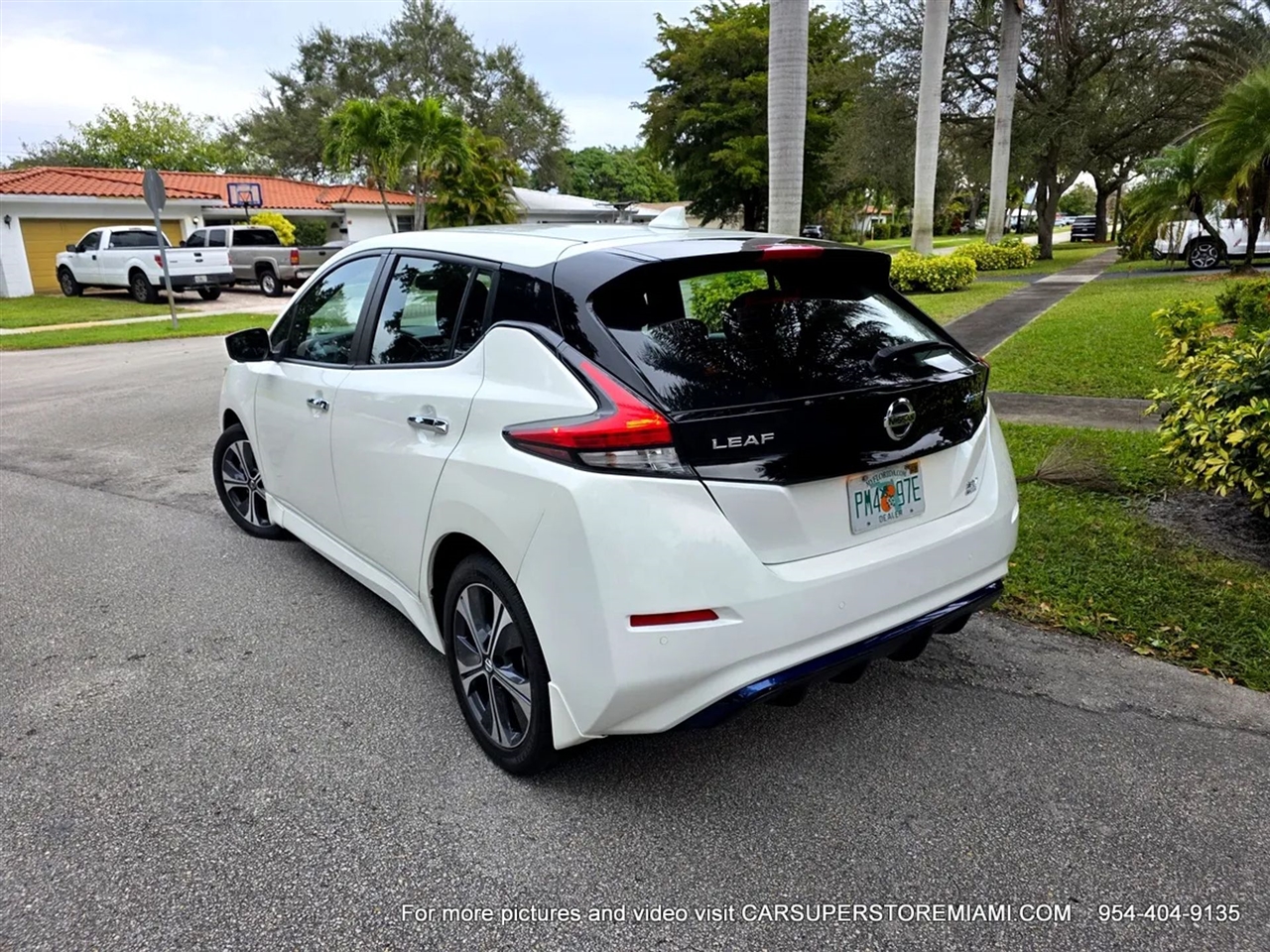Nissan Leaf  2022