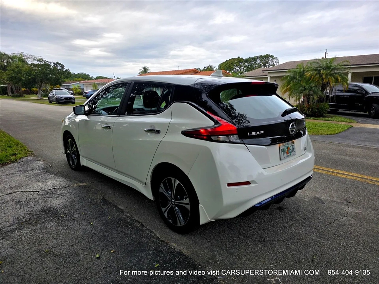 Nissan Leaf  2022