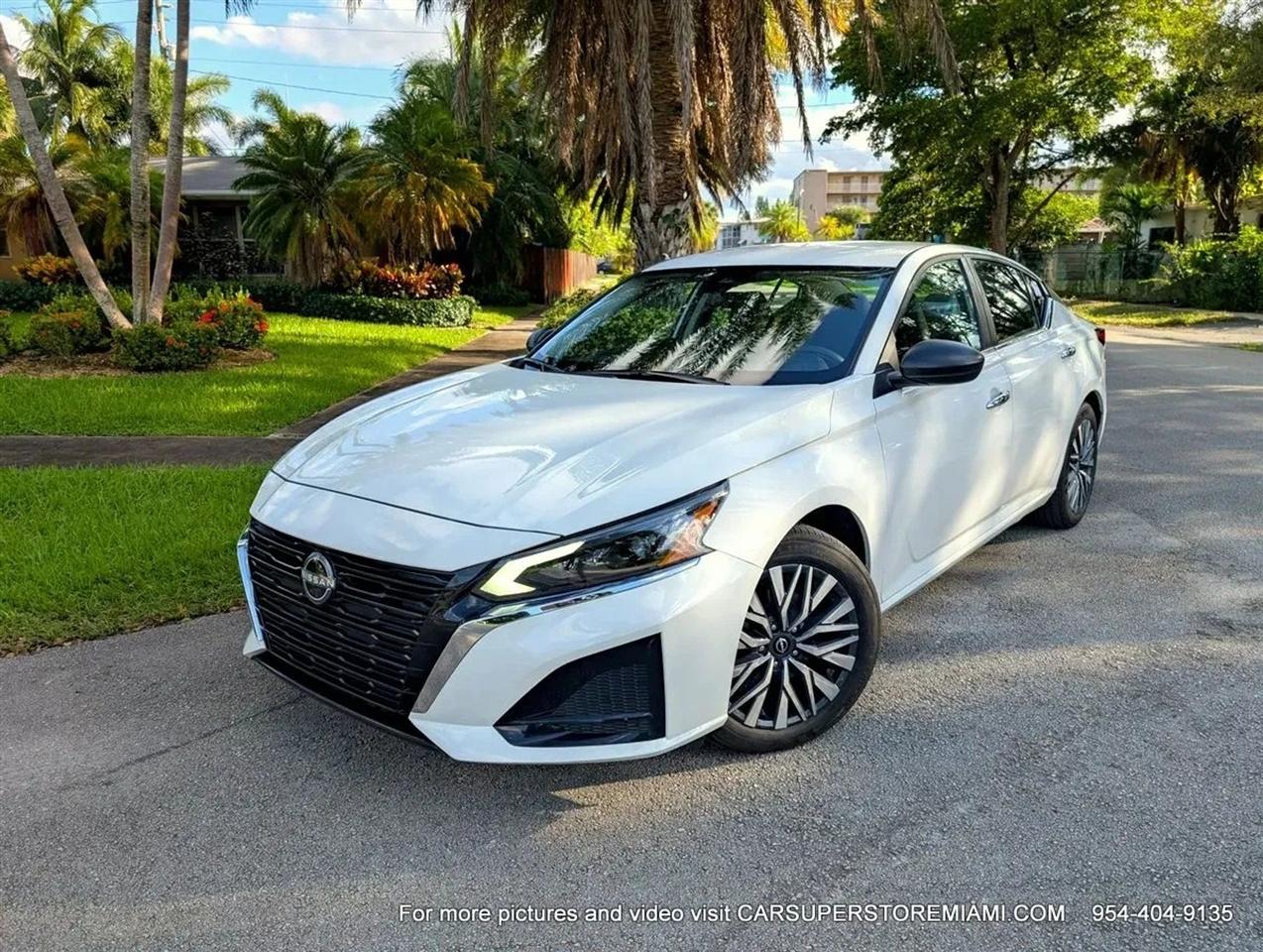 Nissan Altima  2025