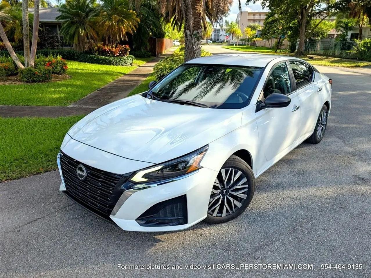 Nissan Altima  2025