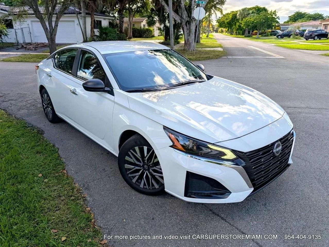 Nissan Altima  2025