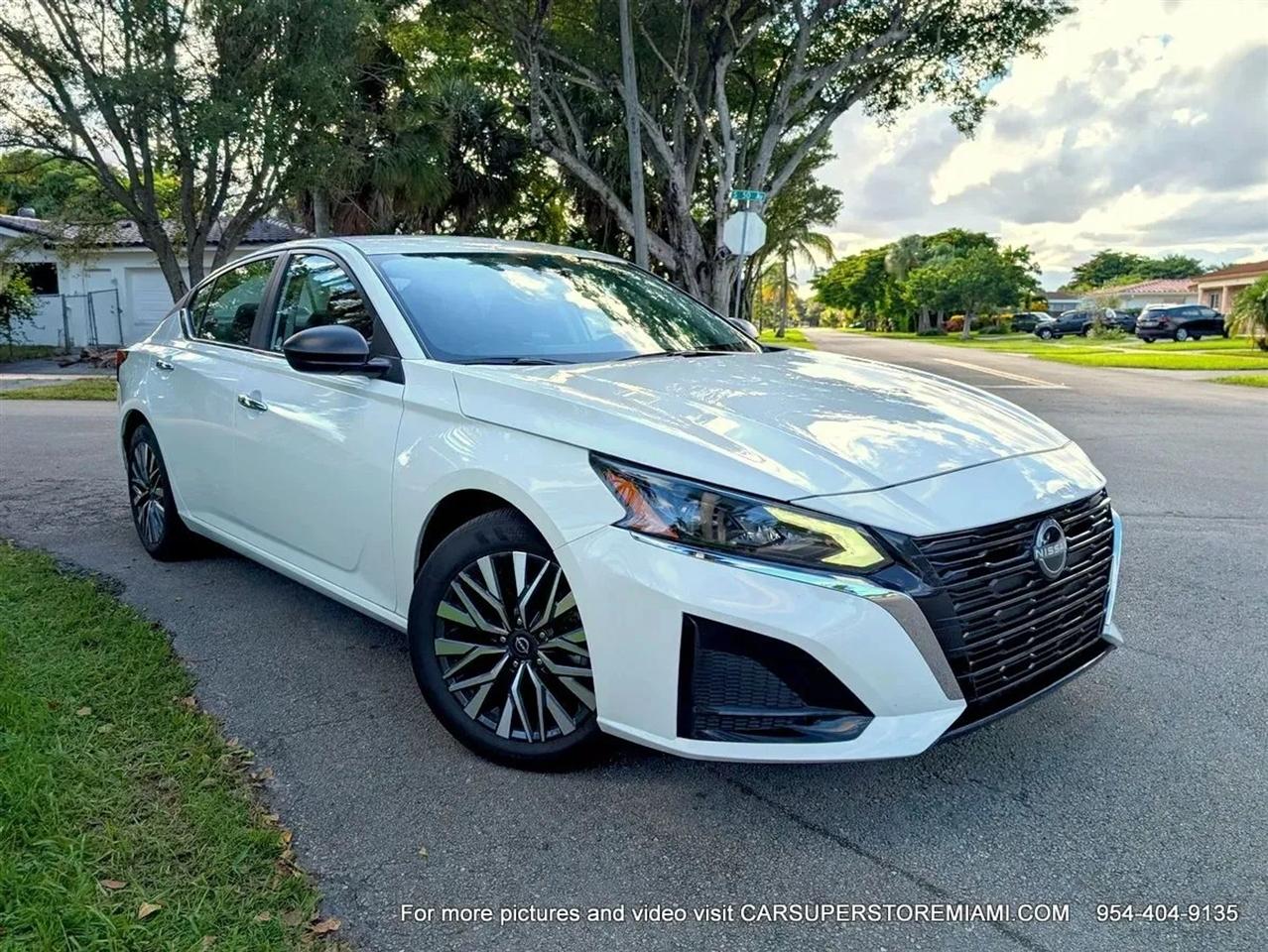 Nissan Altima  2025