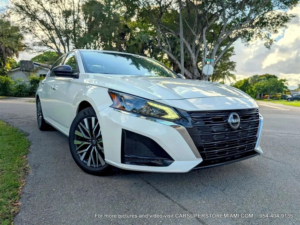 Nissan Altima  2025