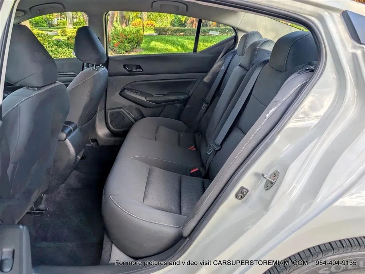 Nissan Altima  2025