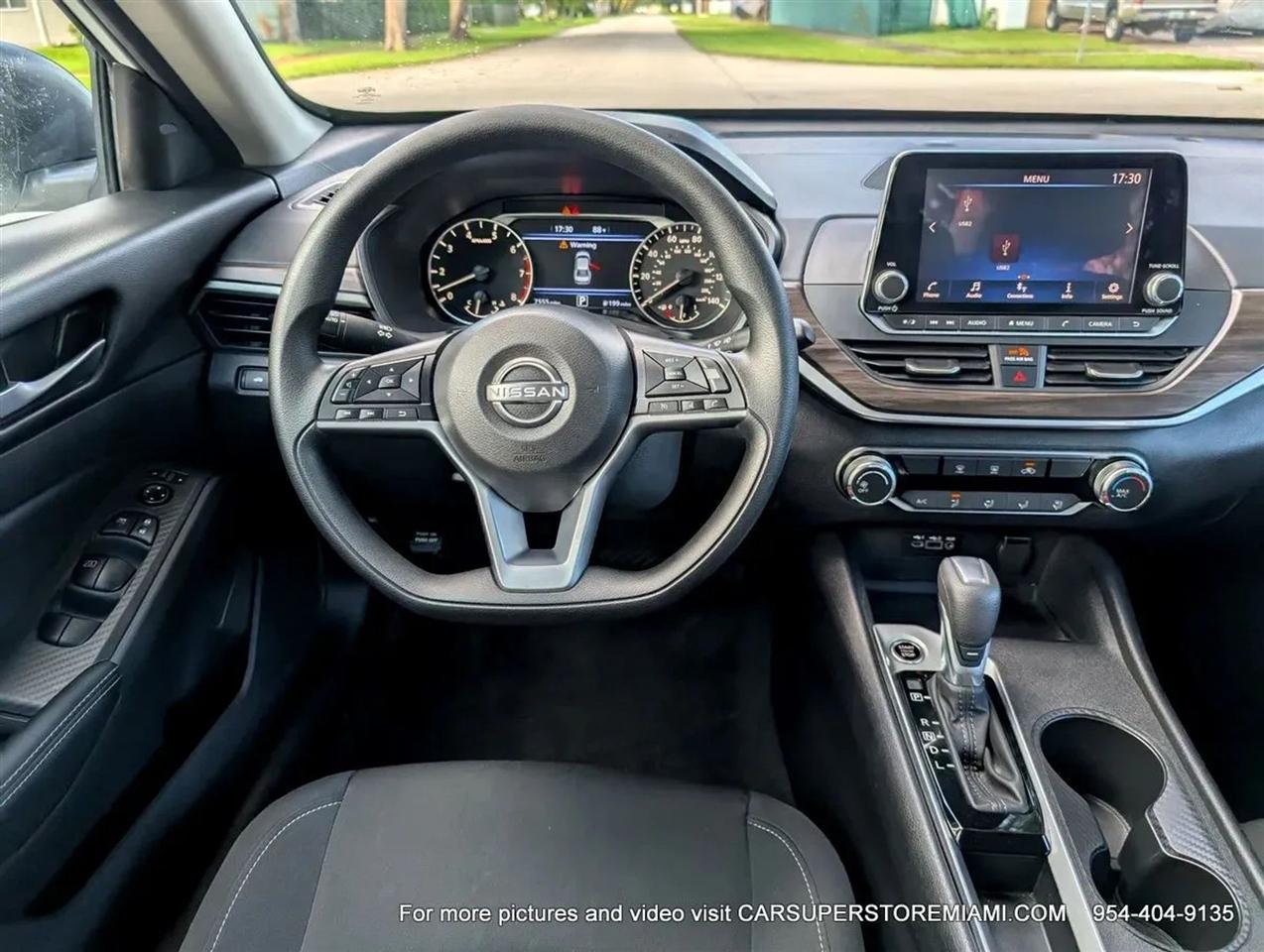 Nissan Altima  2025