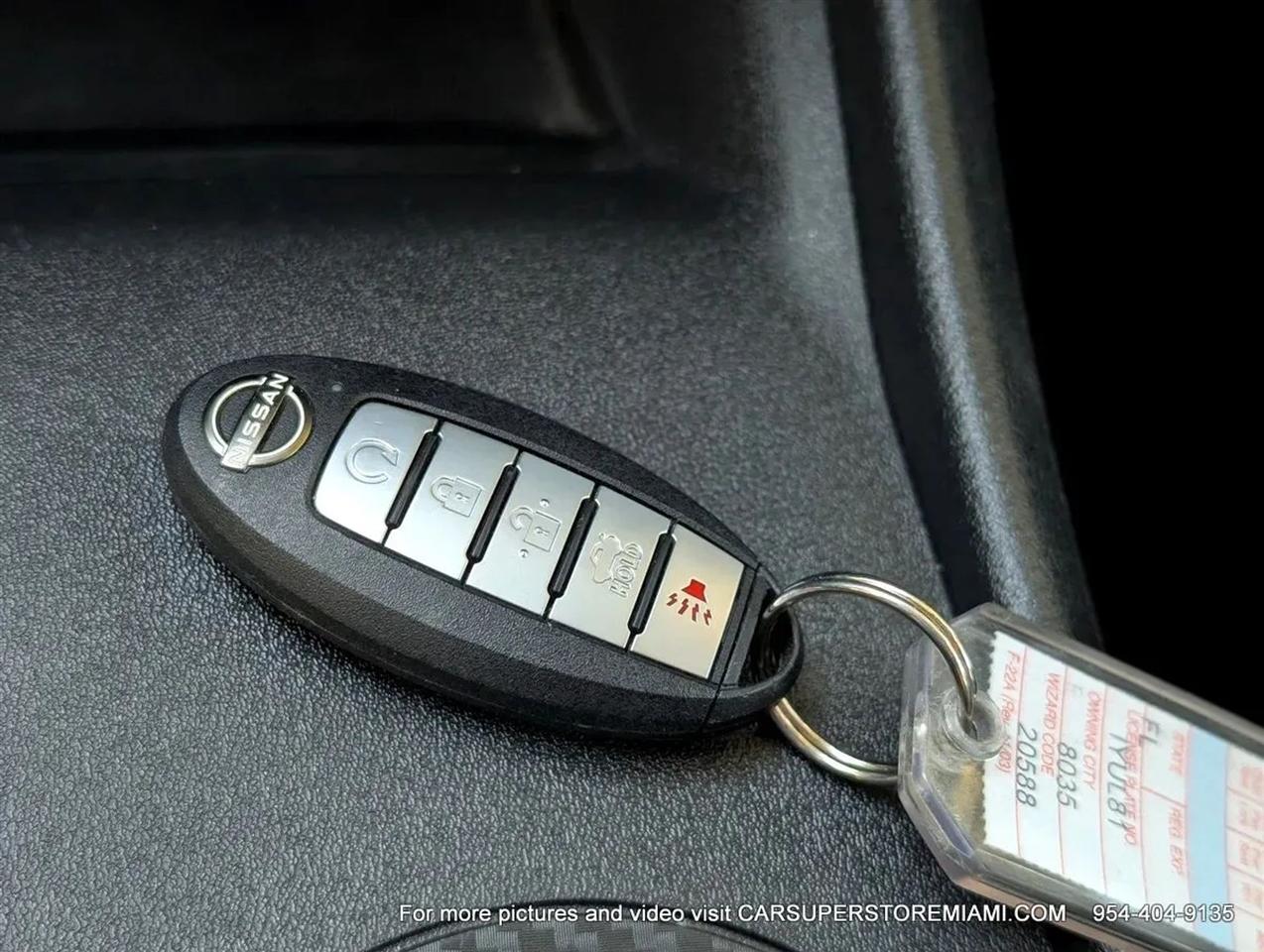 Nissan Altima  2025