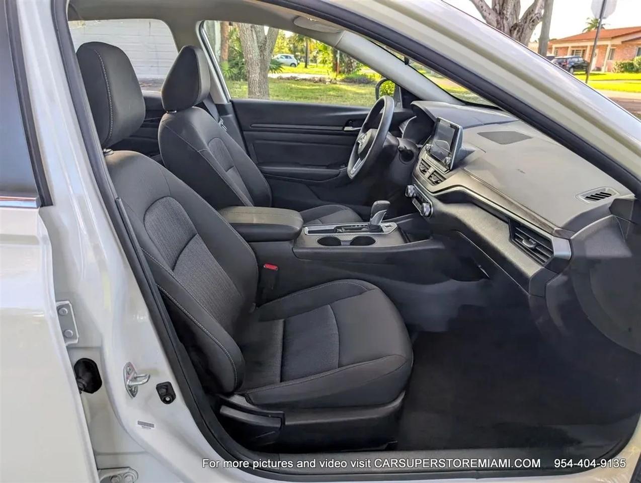 Nissan Altima  2025