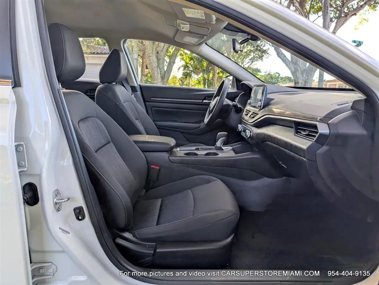 Nissan Altima  2025