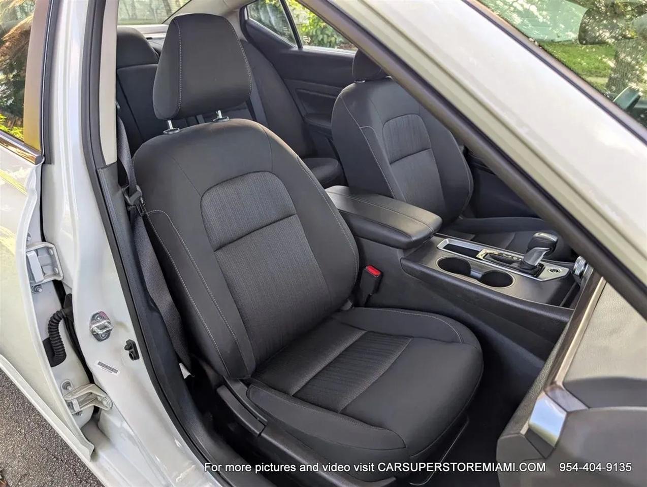 Nissan Altima  2025