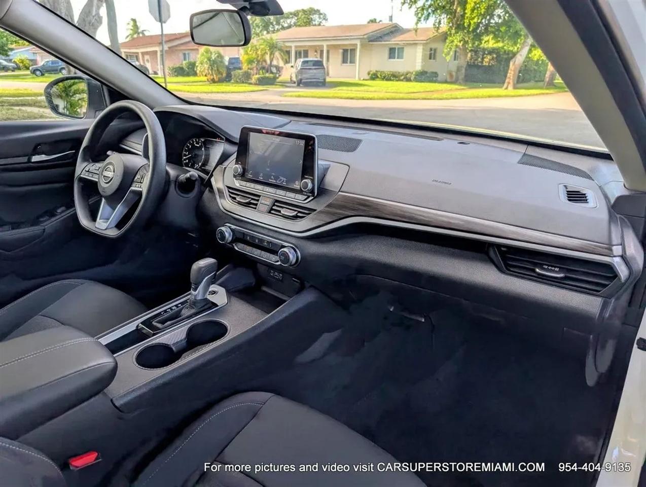 Nissan Altima  2025