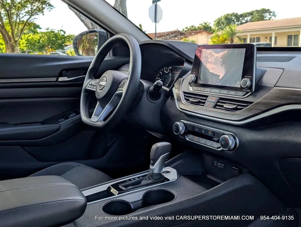 Nissan Altima  2025