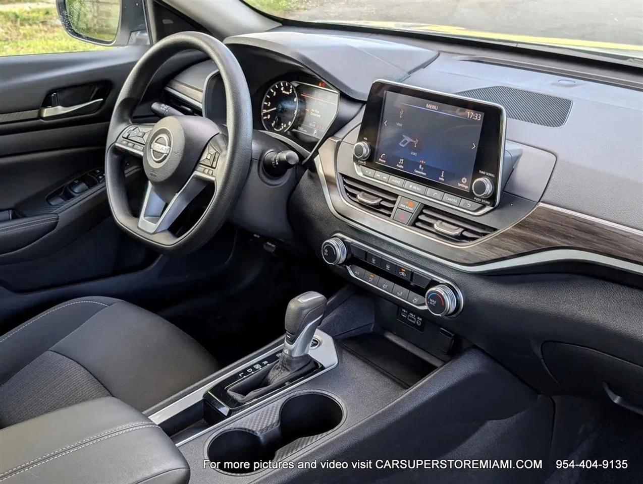 Nissan Altima  2025