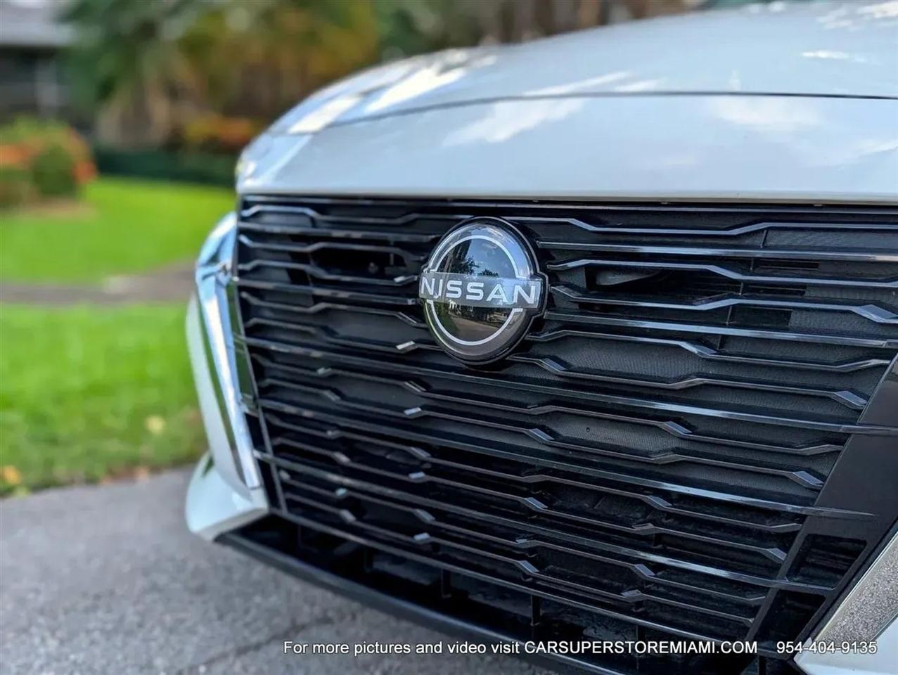 Nissan Altima  2025