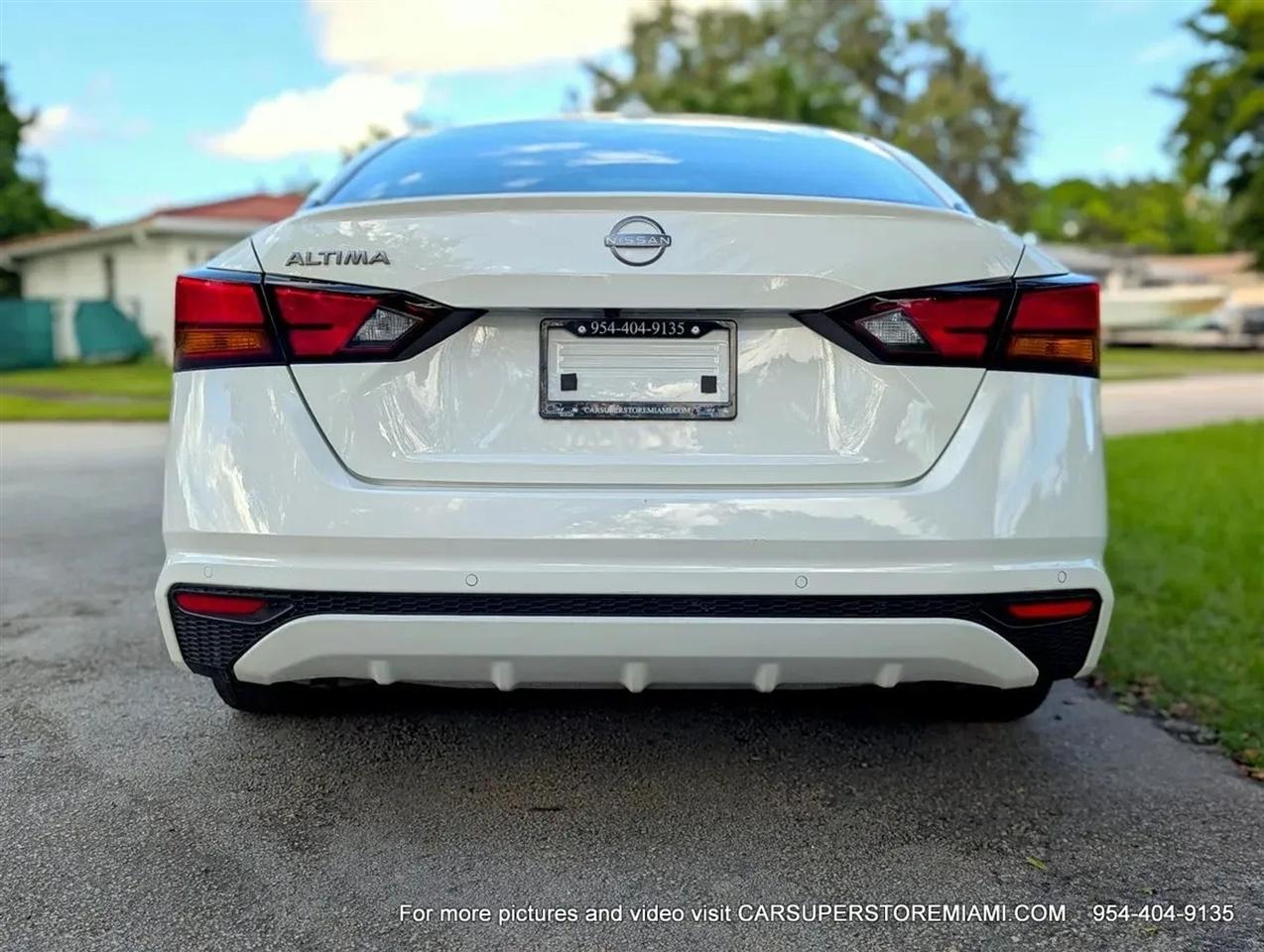 Nissan Altima  2025