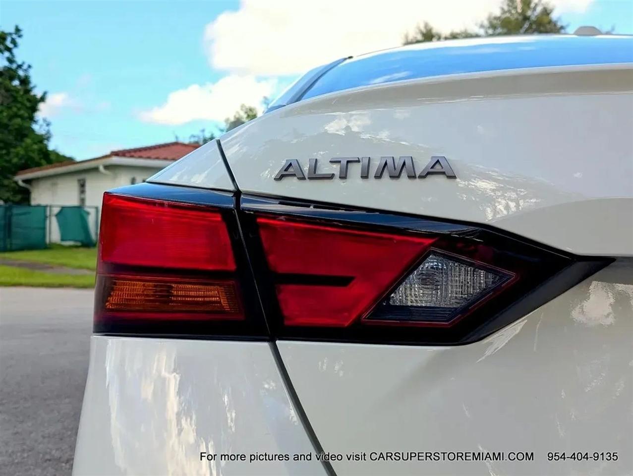 Nissan Altima  2025