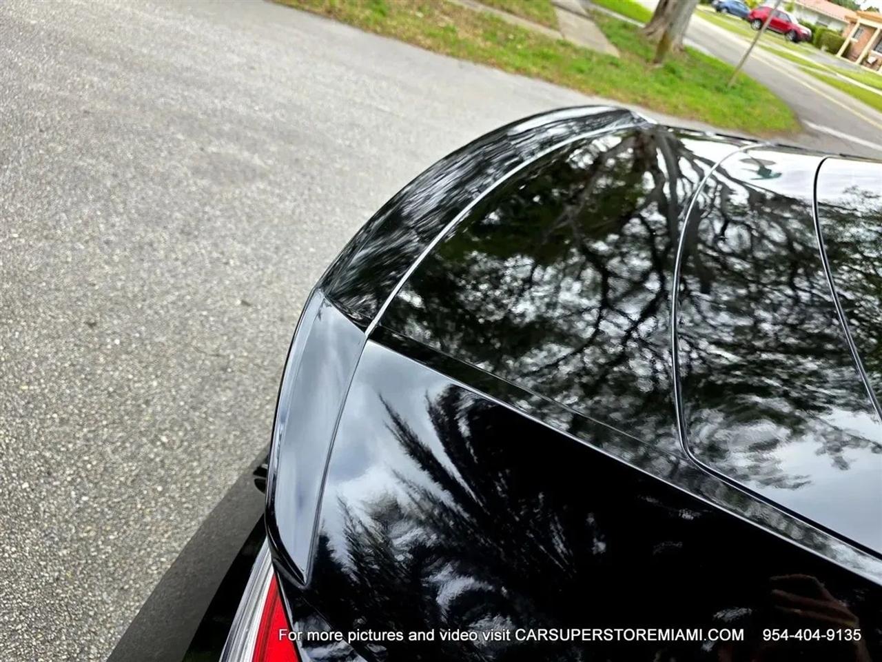 Hyundai Elantra  2025