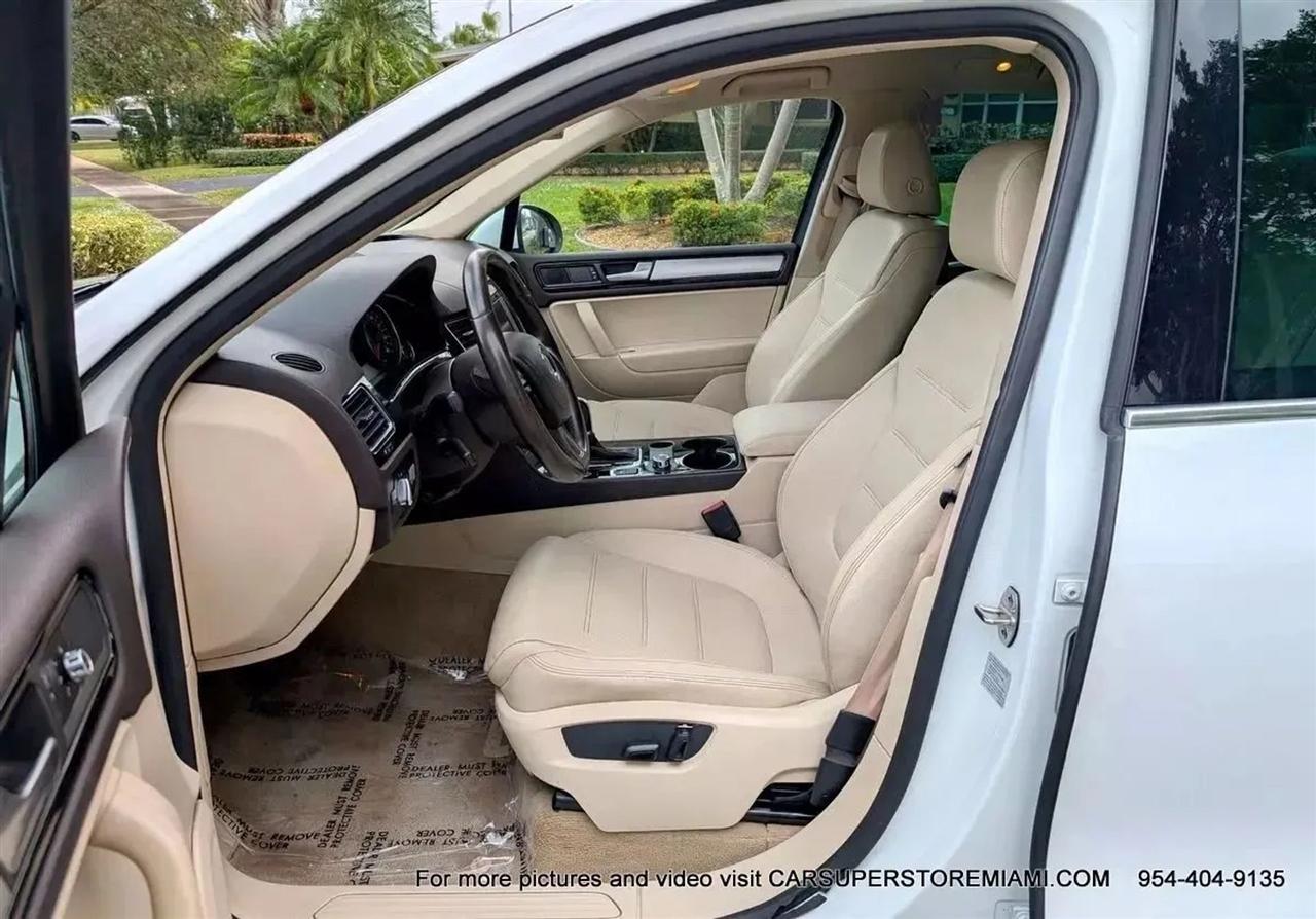 Volkswagen Touareg  2011