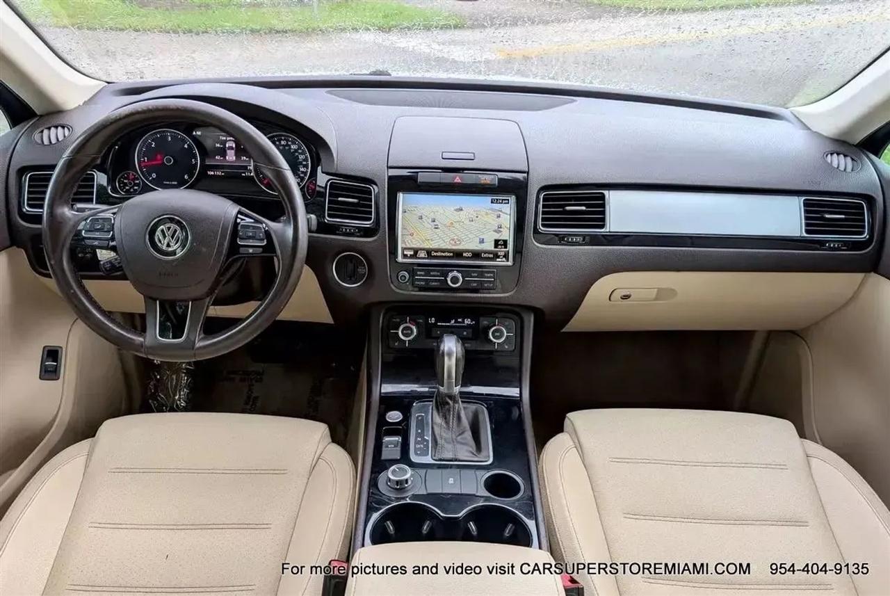 Volkswagen Touareg  2011