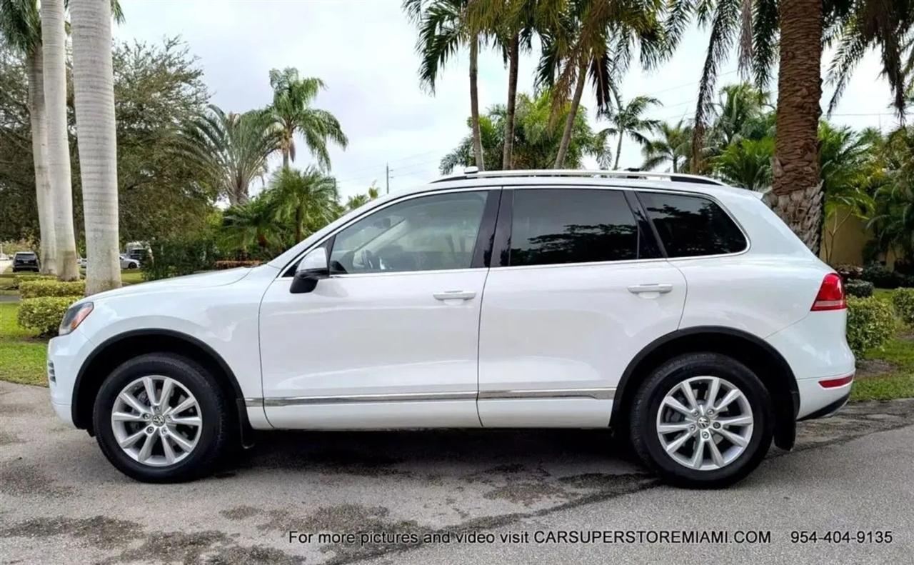 Volkswagen Touareg  2011