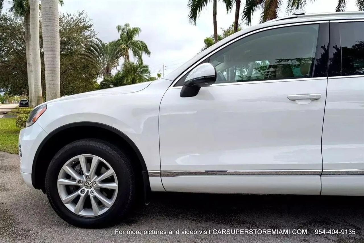 Volkswagen Touareg  2011