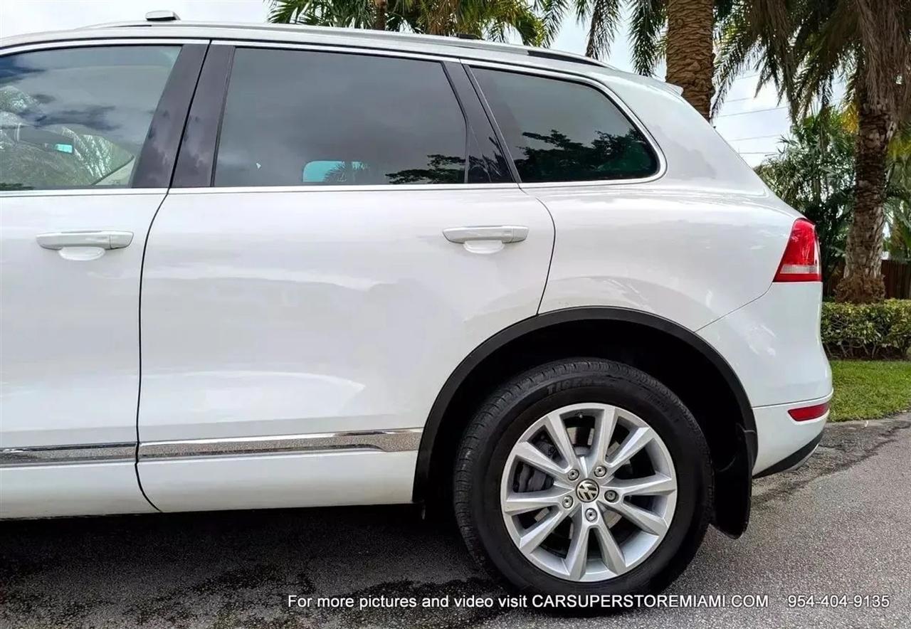 Volkswagen Touareg  2011