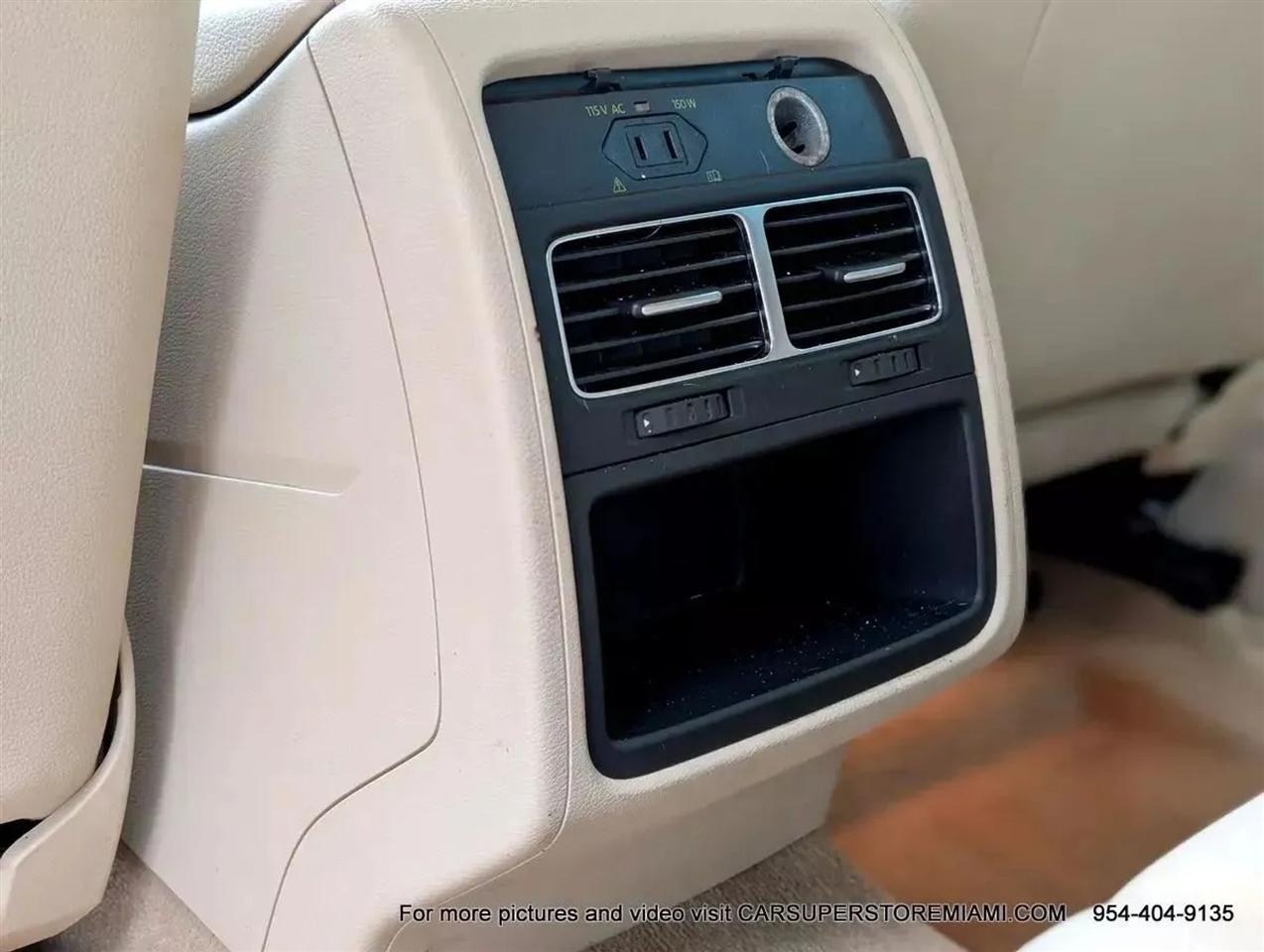 Volkswagen Touareg  2011