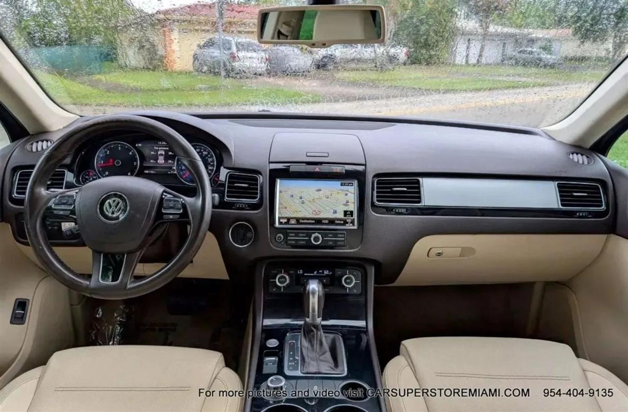 Volkswagen Touareg  2011