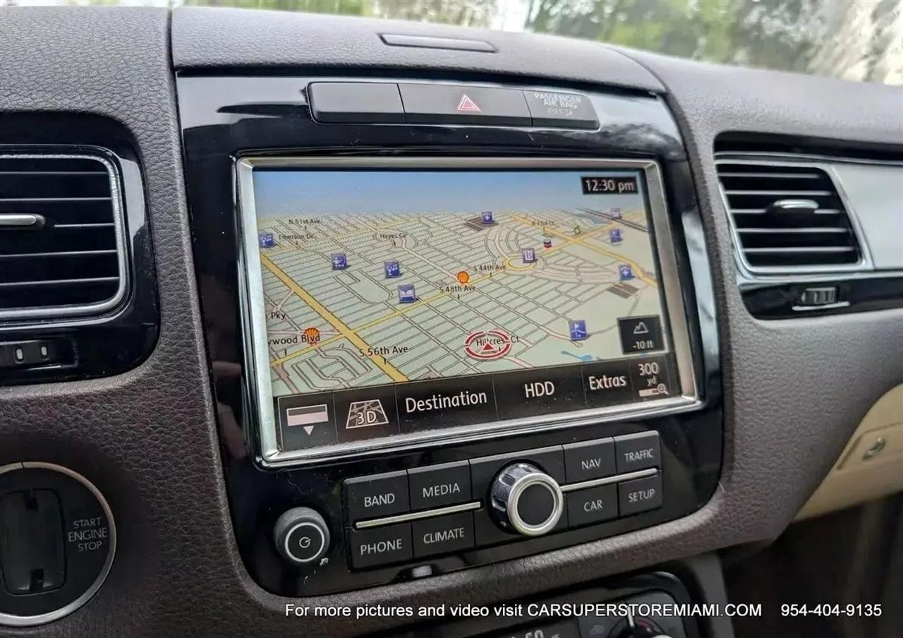 Volkswagen Touareg  2011