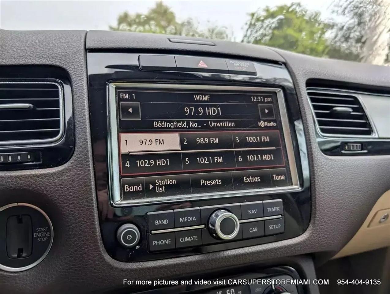 Volkswagen Touareg  2011