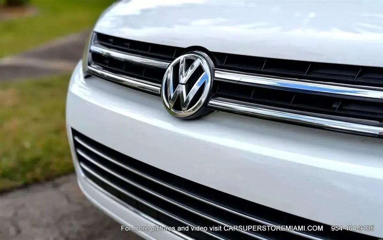 Volkswagen Touareg  2011