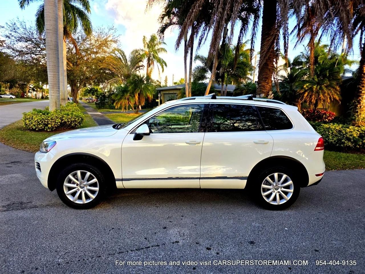 Volkswagen Touareg  2011